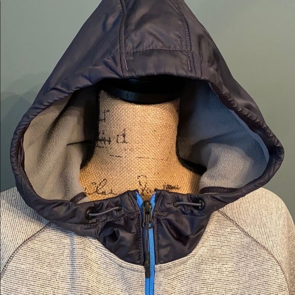 Under Armour Cold Gear hooded jacket - Picture 2 of 6